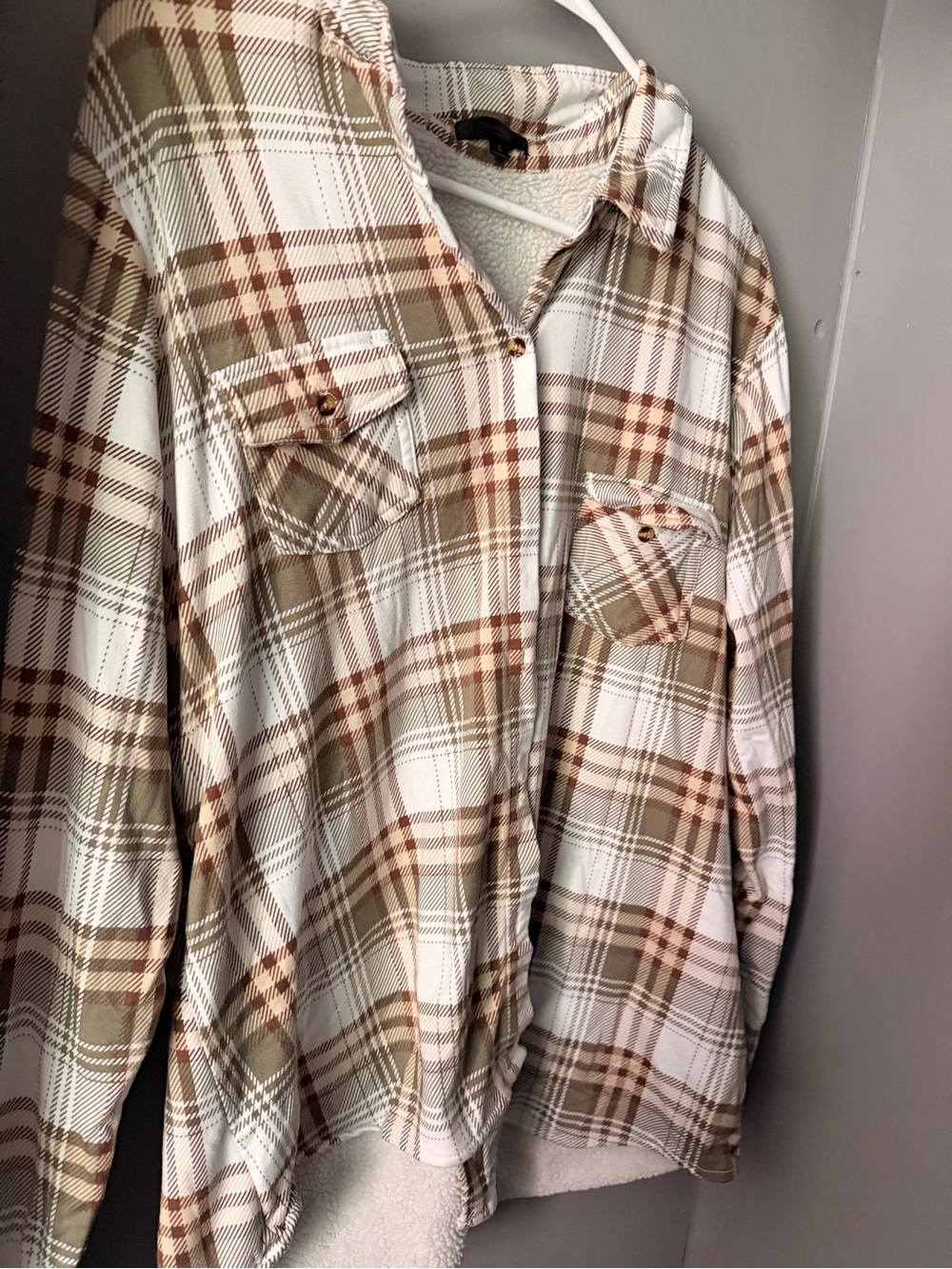 Plaid Sherpa-Lined Button-Up Jacket - Cream & Brown